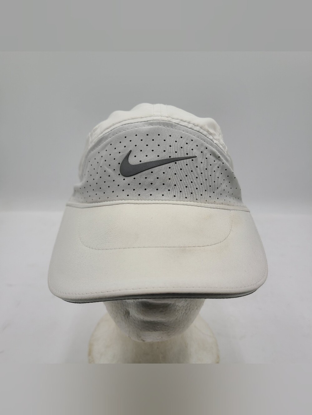 B55 Nike Tailwind Hat Cap Mens Adjustable White Dri Fit Aerobill Running 5 Panel